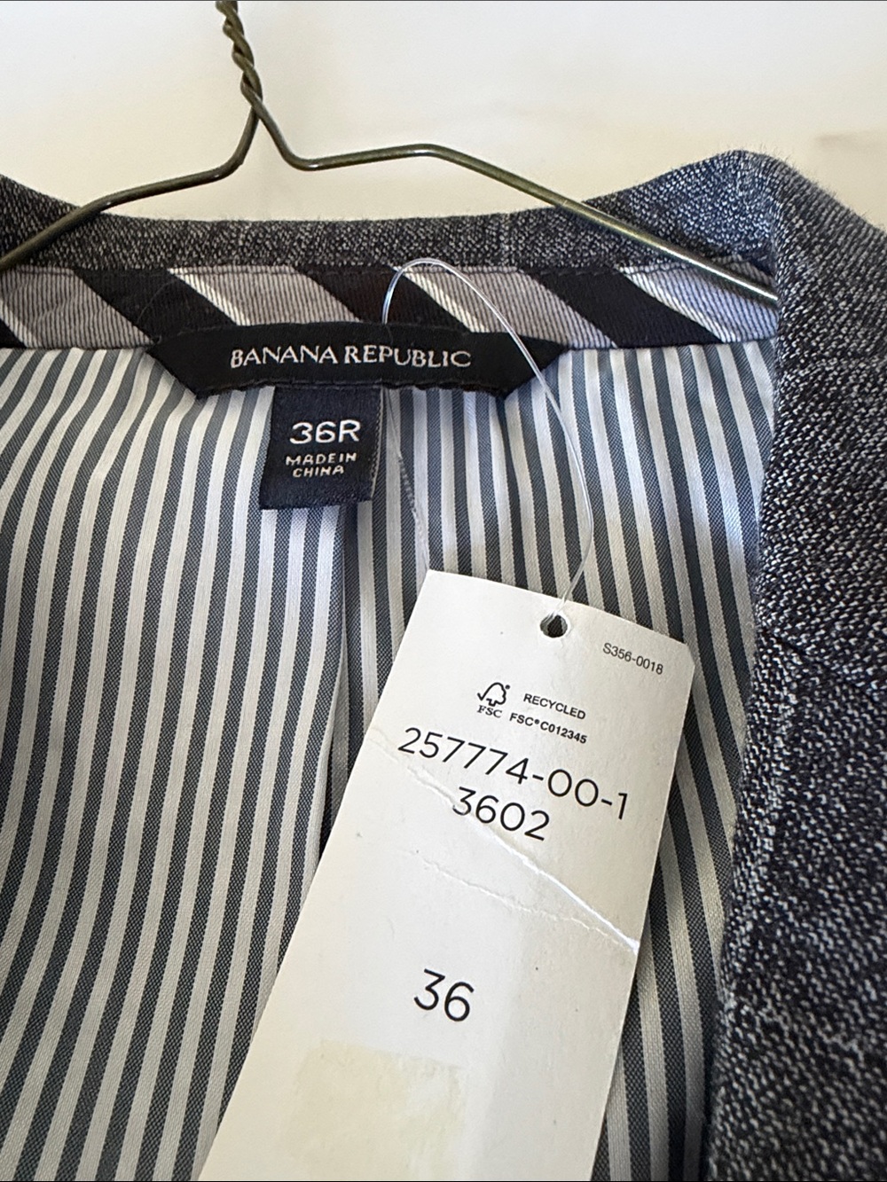 Banana Republic Gray Windowpane Sport Coat - Picture 2 of 8
